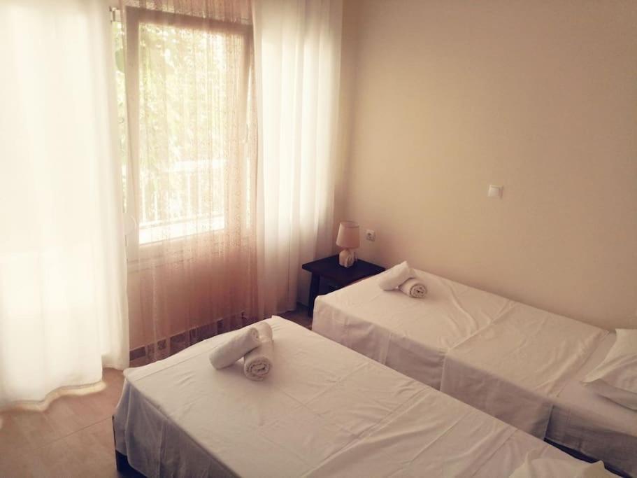 3 Room Apartment By The Beach - Free Parking Peraia  Luaran gambar